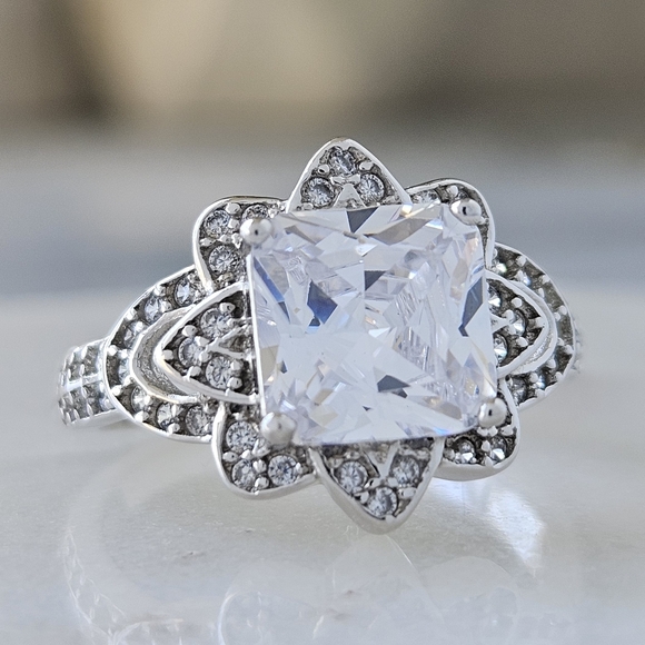 Flower Gemstone Ring, Charmed Aroma April Birthstone Collection - Picture 9 of 11